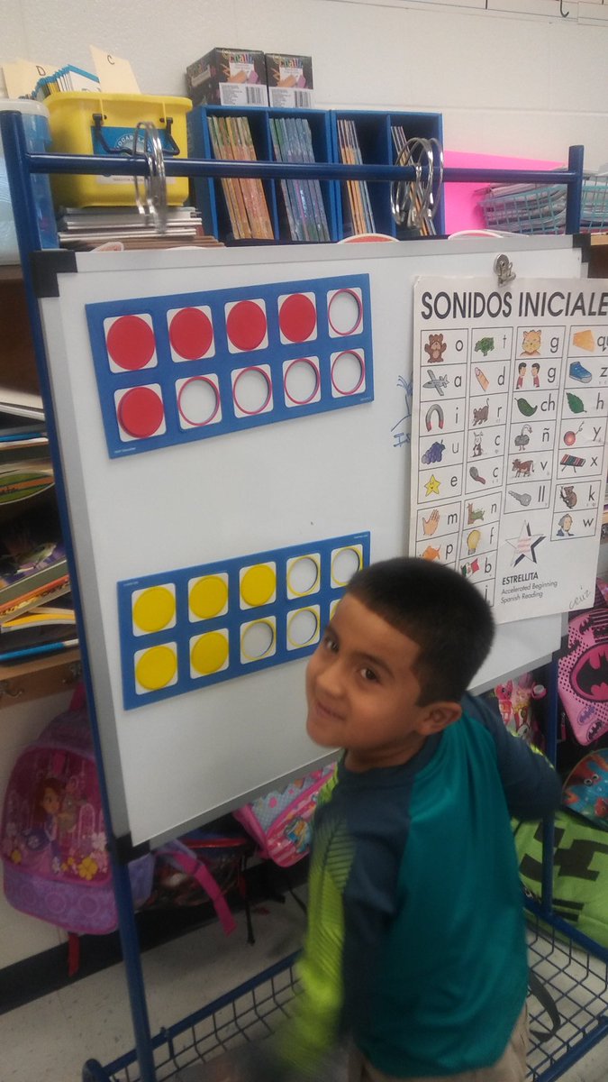 ACruzTeach's tweet photo. Today we learned to decompose numbers. Very hands on!!!! #subutizing #bcolestrong #vocabulary @NISDCole https://t.co/cmhZHXe6Ay