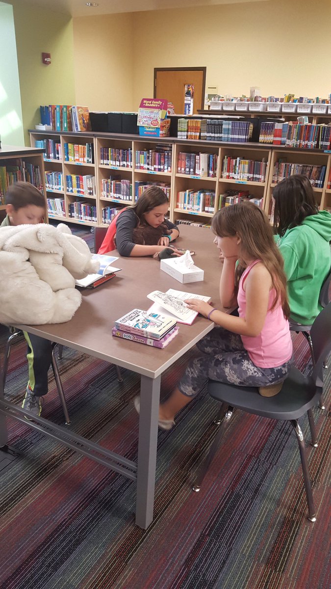 svbear1's tweet image. 1st Library class of the year! #mightycardinals #bestyearyet @CFSDLibraries