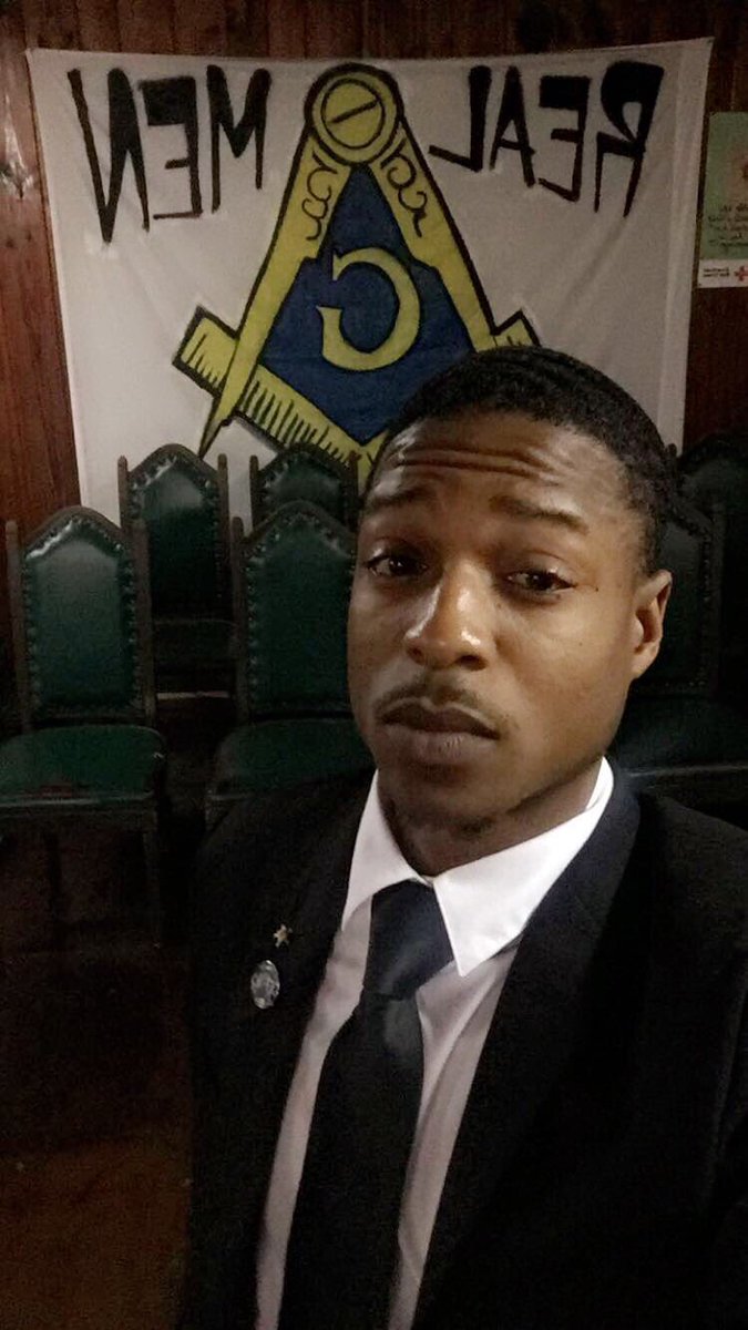 KapishTheBarber's tweet photo. I shine bri/G\ht, even in the dimmest of li/G\ht #PHA #FreeMason #OES #ToTheEast #OnTheLevel #SquareMan #PrinceHall https://t.co/A16O9V0sHJ