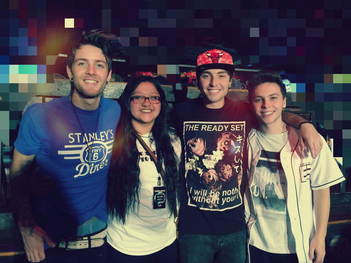amf_2212's tweet photo. From the first time they appeared on my tv.. To the ups and downs.. Until the very end π @EmblemThree #4YearsOfE3 https://t.co/XL5YrvYORS