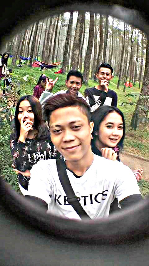 irwanwijaya123's tweet photo. #bahagiaitugaharusbarengdoi #barengteeeemenitulebihindahdaripadabarengdoi #bandungjuara #ujungberungcity #batukuda https://t.co/0C6T02RpmM