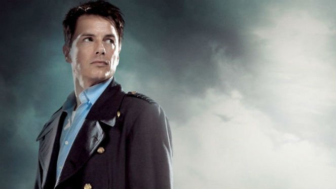 Womanista's tweet photo. Holy flying TARDIS! @Team_Barrowman could "absolutely" return to #DoctorWho as Cpt. Harkness https://t.co/mK3QiV7JPJ https://t.co/uAT3JJpOIN