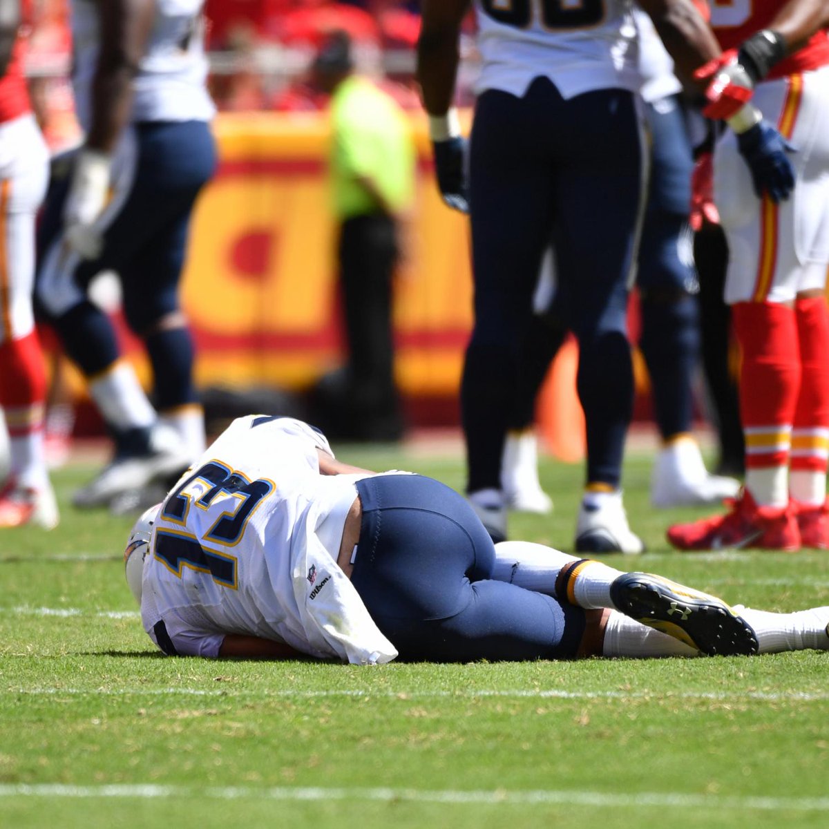 ThatSportShow's tweet photo. Keenan Allen Injury Update: Chargers WR Placed on Injured Reserve with… https://t.co/JGuxf4QENo #NFL #Football #CLE https://t.co/XrhtkWXR9Z