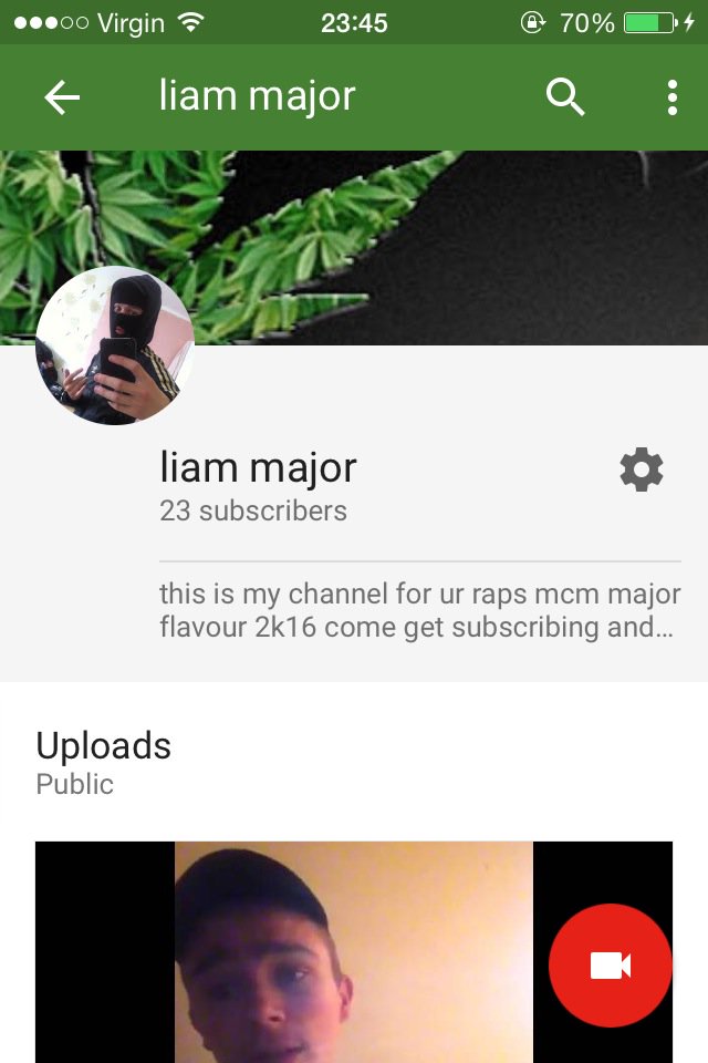 armanikid99's tweet photo. Subscribe my channel share the vids and like em get views up #unowhattodo 😏💯👌 https://t.co/2lRhQJEdoL