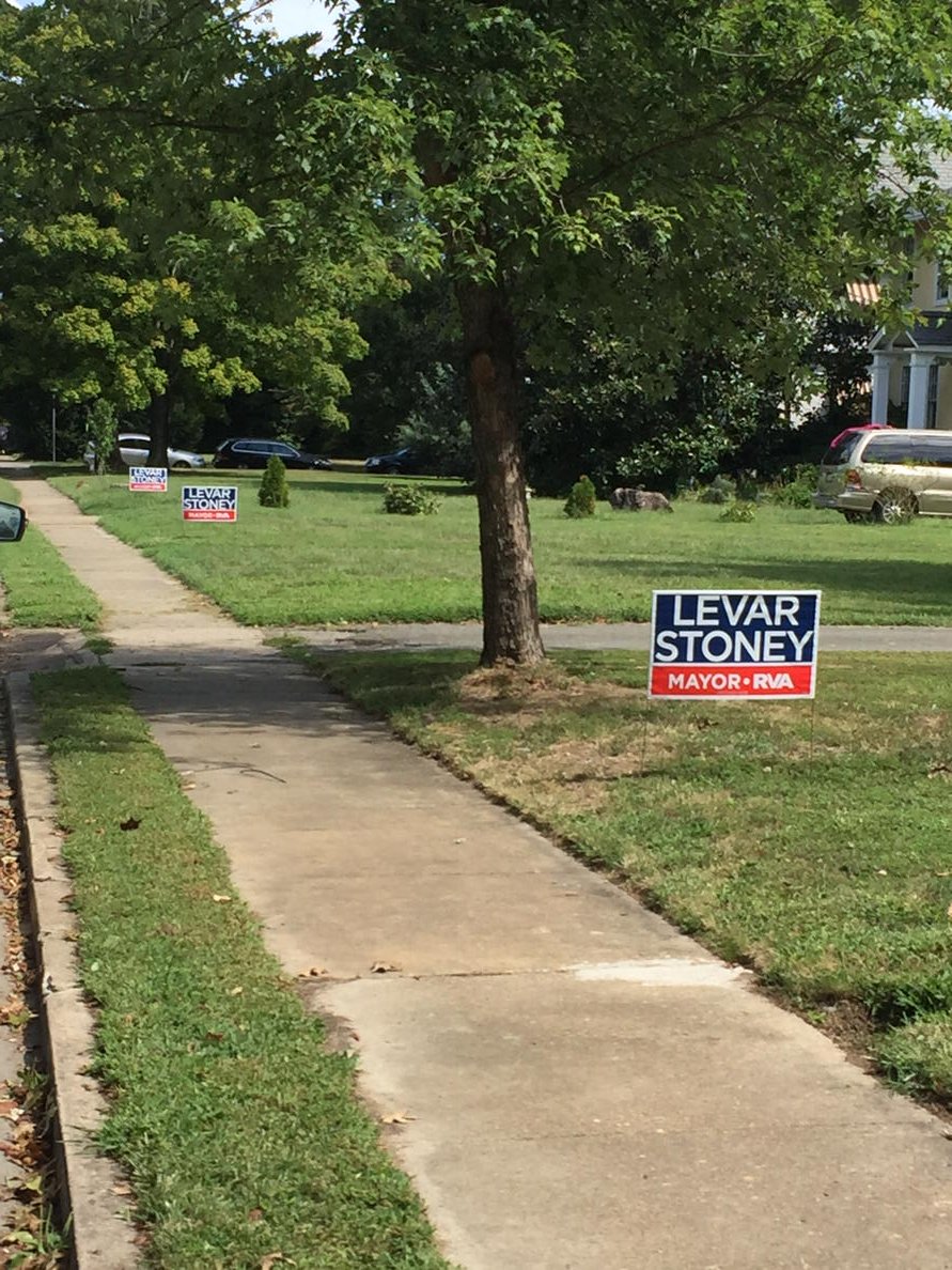 HannahBurke12's tweet photo. Northside is @LevarStoney land #rvamayor #signboss https://t.co/Q6zgjyUVm5
