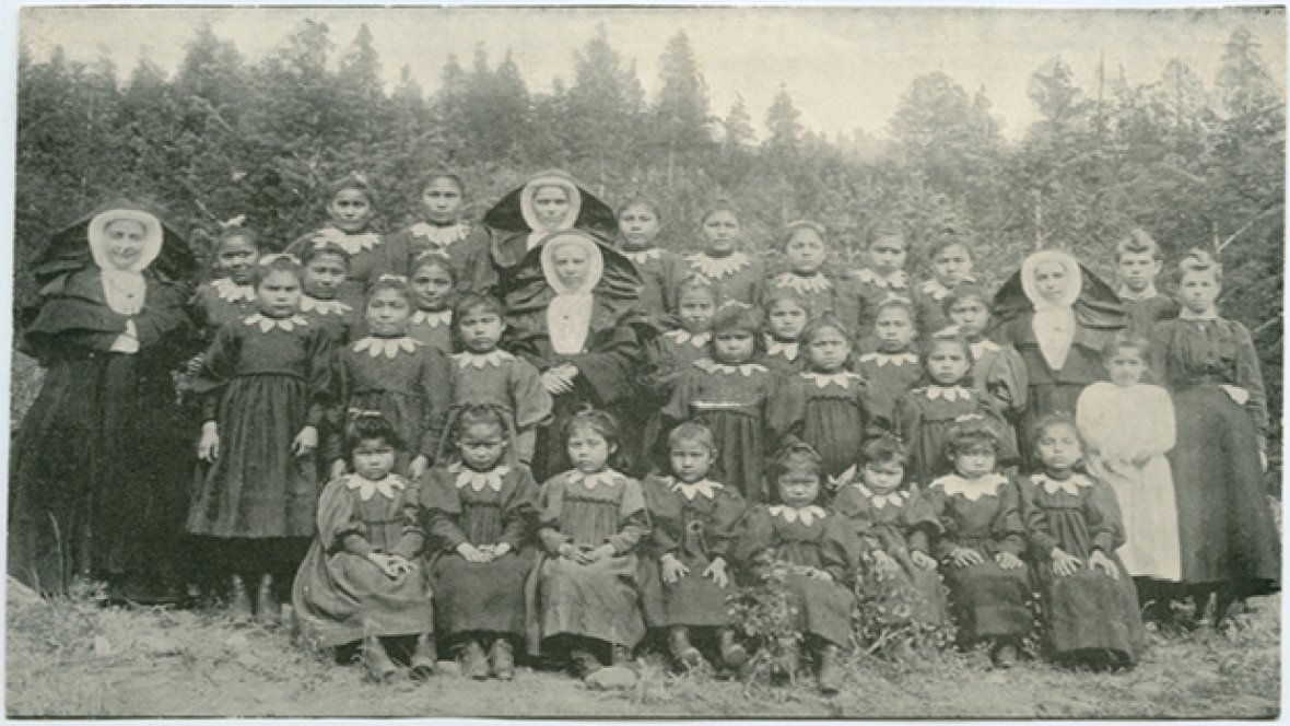 cbcnewsbc's tweet photo. Every grade &amp; every subject will have some First Nations content in new BC curriculum https://t.co/1xbgMXzynJ https://t.co/oKlXsIeqXS
