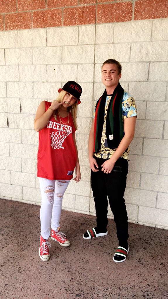 Michael31620724's tweet photo. college chick dream big man on campus 🤑 https://t.co/6B2VVcTy4y