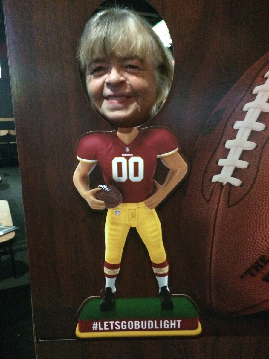 MommaMelP's tweet photo. @OmahaWarpath @MrsCKirk12 #Redskins #RedskinsTweetTeam https://t.co/YhNmJJTii2