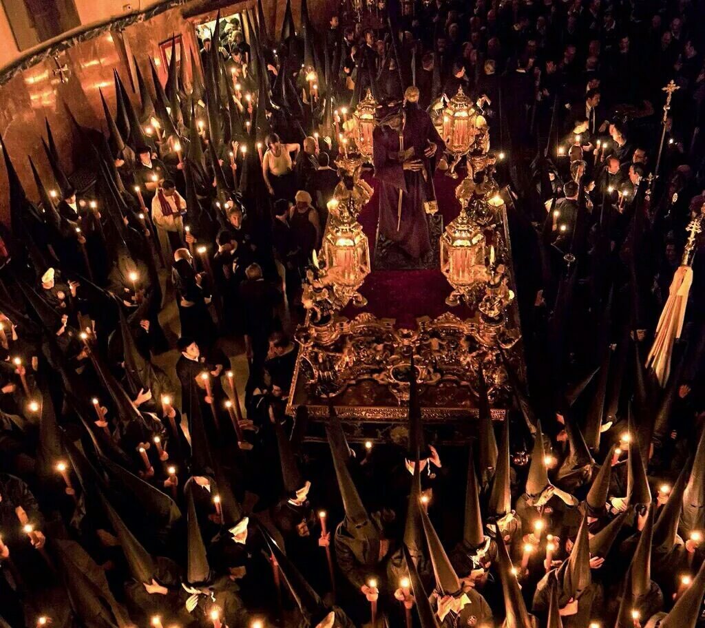 HumildadOsuna's tweet photo. Desde Nuestra Hermandad condenamos los actos ocurridos en San Lorenzo.
Queden con Dios y su Misericordia Divina. https://t.co/E4ARtKlfUm