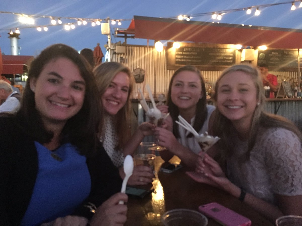 im_a_hokie's tweet photo. Thank you @mikegermano &amp; @ForninoPizza for the great dinner ❤️❤️ -- @VTPRISM https://t.co/Fa8cAPNovE