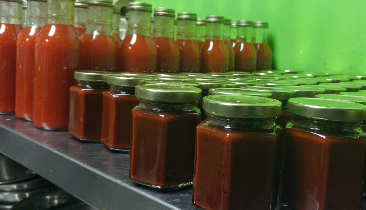 realfoodsBev's tweet photo. Another busy day #canning @realfoodsNB. Thanks to all #nbfarmer for their bountiful harvest #buylocal1st https://t.co/9qOMJOR4z4