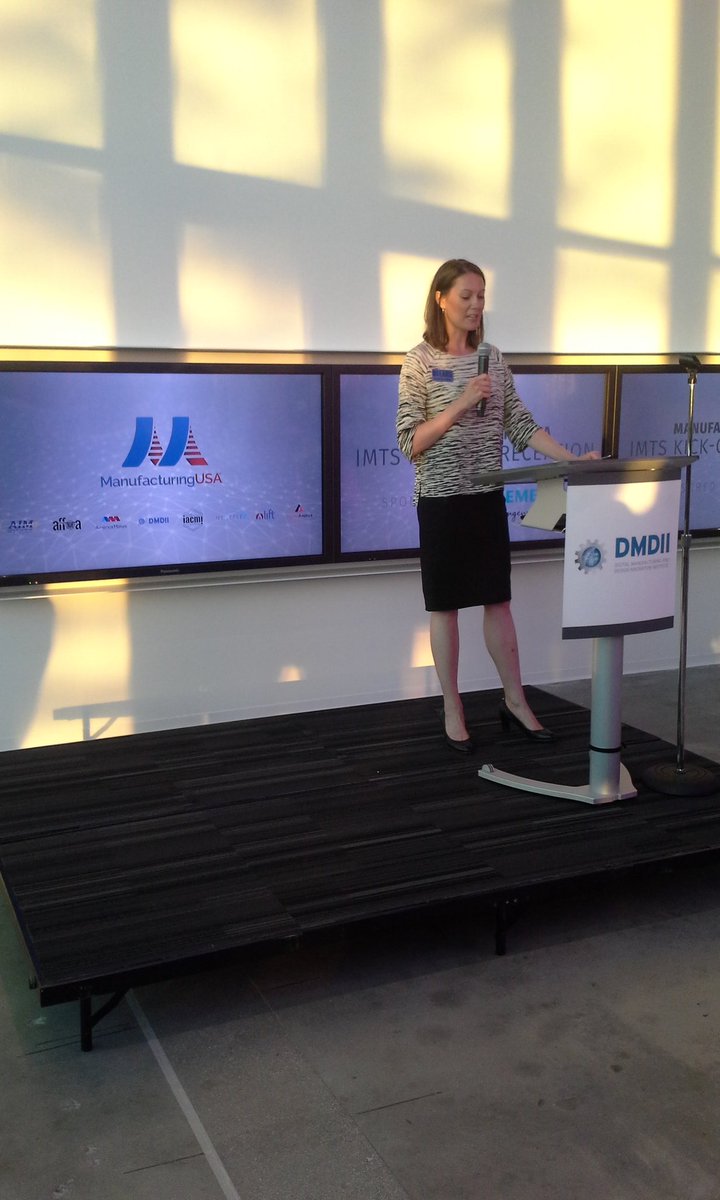 MxDInnovates's tweet image. Our CEO @Caralynn_CHI kicks off our #IMTS2016 reception to celebrate the #MFGUSA institutes