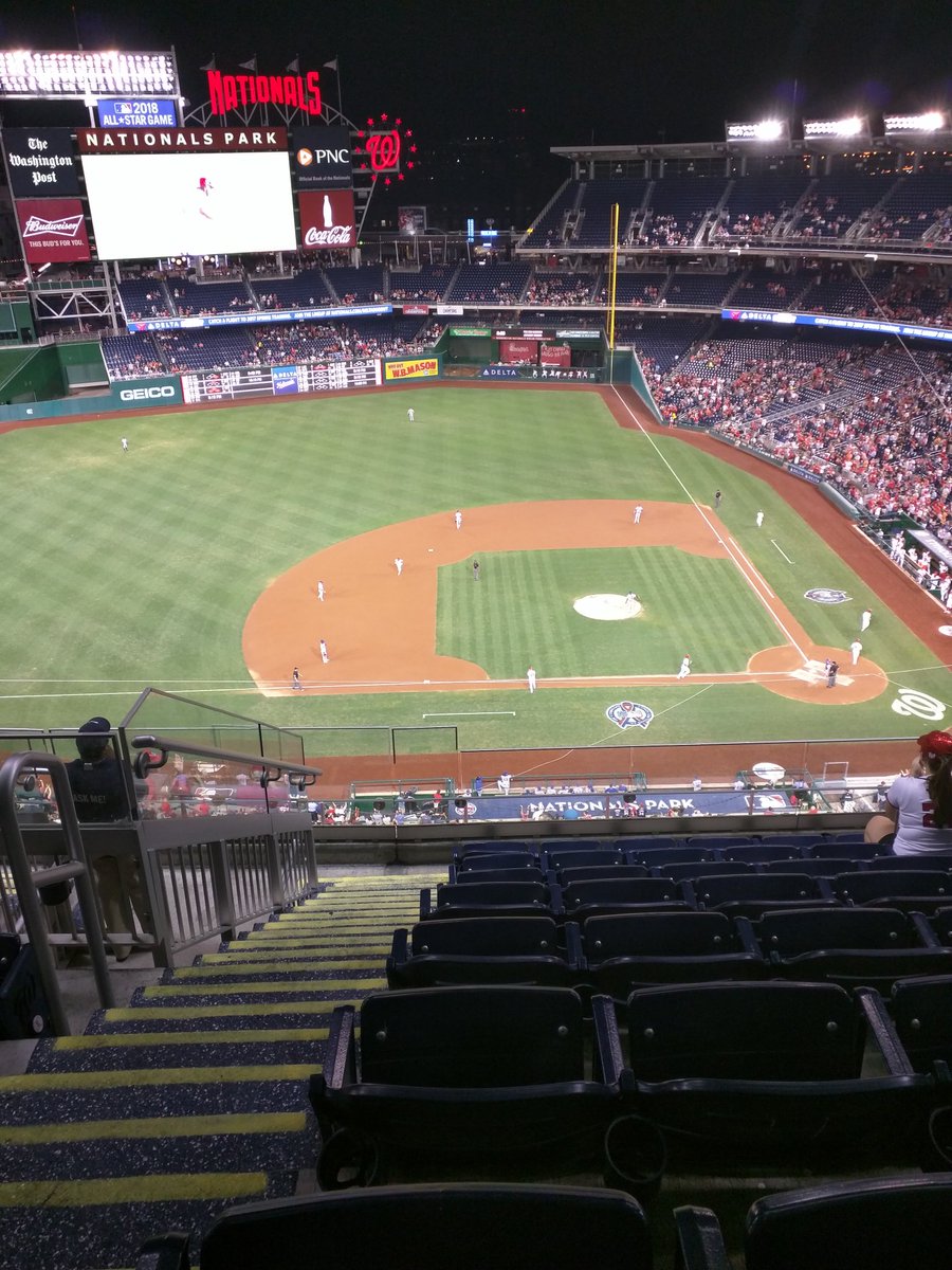 morskie29's tweet photo. #ClearTheBridge! Tony, Toni, Toné has done it again. 

Also, walking @Bharper3407 tooooootally worked out. https://t.co/ffGwvWk4uZ