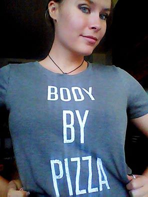 ColoradoughAur's tweet photo. #bodybypizza #pizza #Colorado #ishouldbeworkingout https://t.co/luvSEkMksX