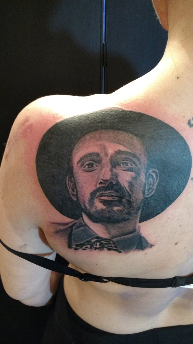 MaCelestepalma's tweet photo. @AbelPintos ahhhhh por favor decime algo de este tatuajeeeee https://t.co/dHIThWf856