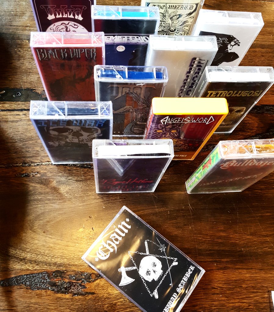 PolyesterMusic's tweet image. a dark legion of tapes from HEAVY CHAINS just marched through the door - what a label! #heavychains #cassettes