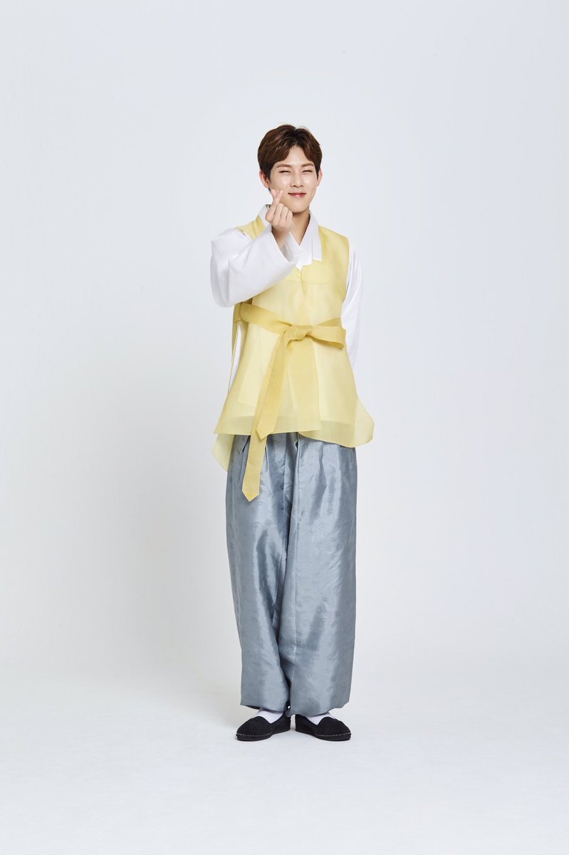 몬스타엑스 추석인사 "맛있는 추석 음식 많이 드세요!" | 인스티즈