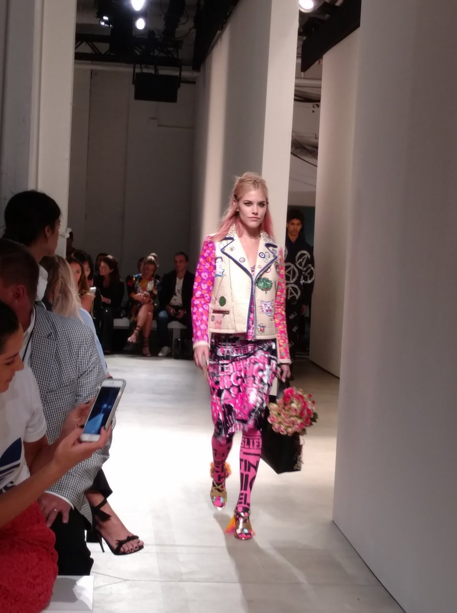 LeAuraLuciano's tweet photo. Major punk movement #inspiration @ilove_libertine #libitup #nyfw https://t.co/0YhFHfZU30