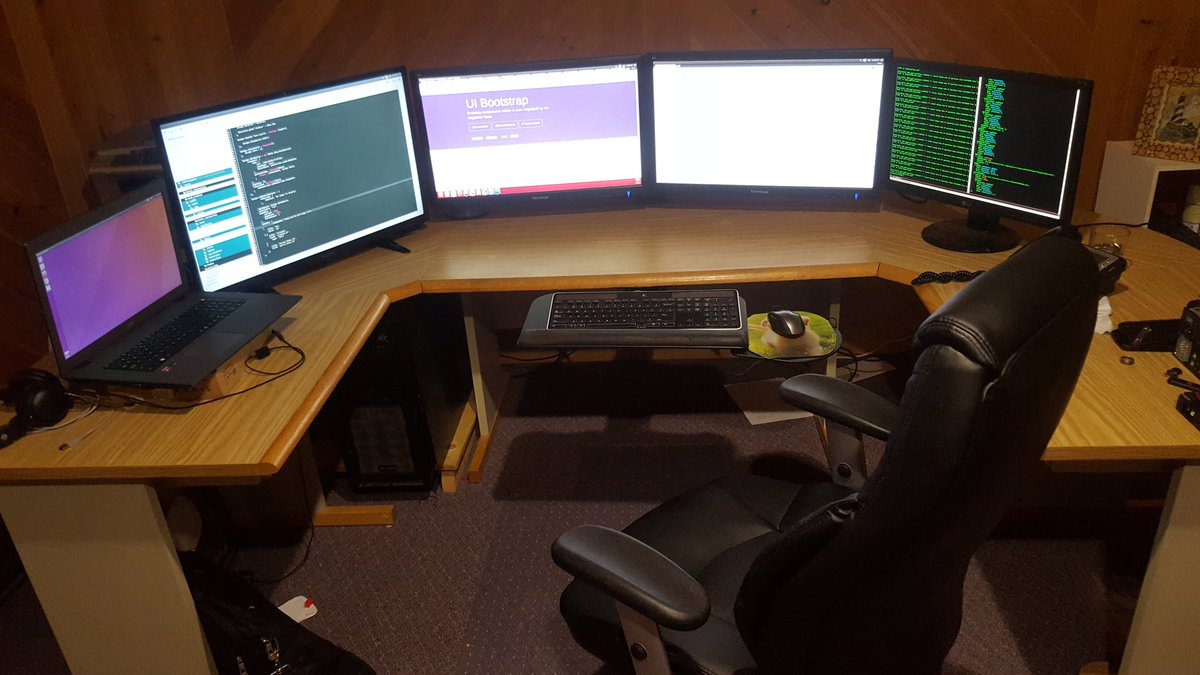 mcecomputing's tweet photo. Work work work. #nodejs #Ubuntu #ProgrammersDay https://t.co/7j0chiPq3v
