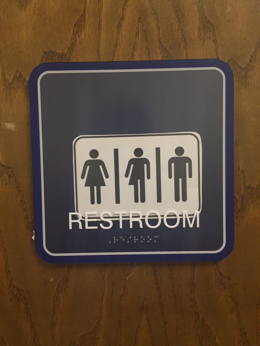 cantforgofriday's tweet photo. Just seeing this in Douglass Hall. Good job Howard. 👍🏾 https://t.co/SFTycFeN15