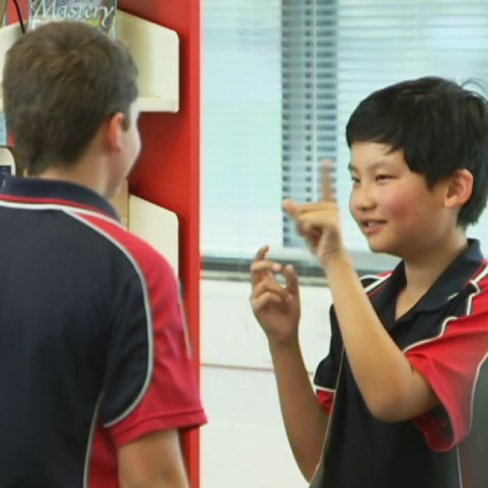SmartFees's tweet image. Humanity Award for boy who learnt sign language to help #childhood friend. hubs.ly/H04gwtp0