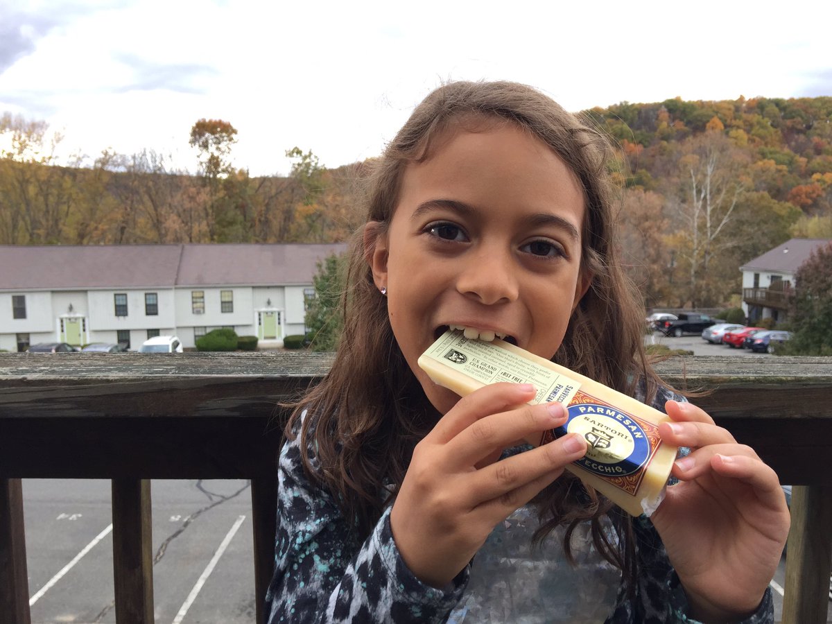 KidsRFoodies2's tweet photo. @Sartori_Cheese thank for being my #cheesetheday go to every day! #cheese  #Foodiechats https://t.co/92r7oX2dwz