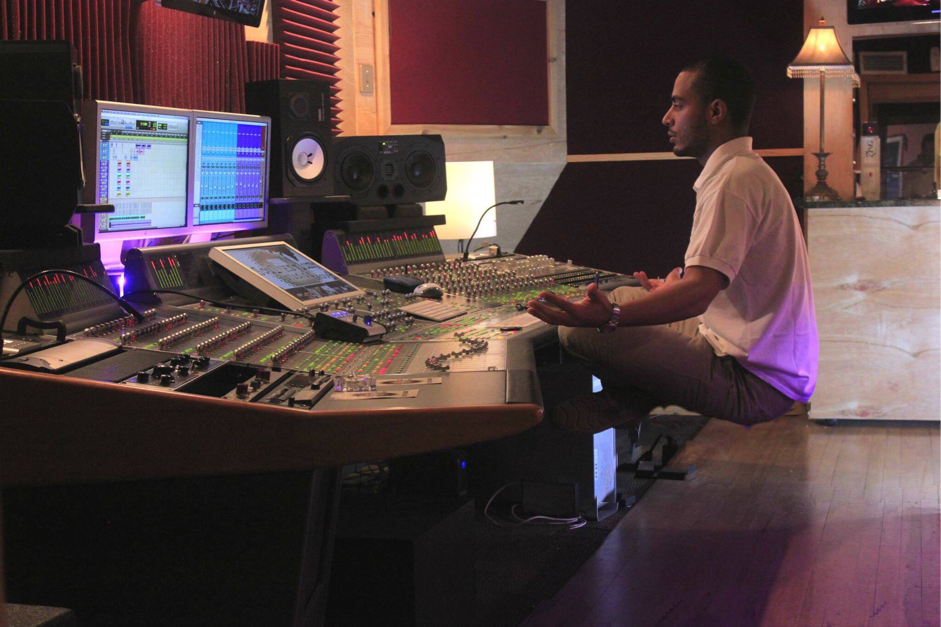 sasatllab's tweet photo. Thank you #TreFive for booking @flo_justlisten for #mastering #soulasylumstudios @sasatl @saschamblee https://t.co/Nme5TrtqE4