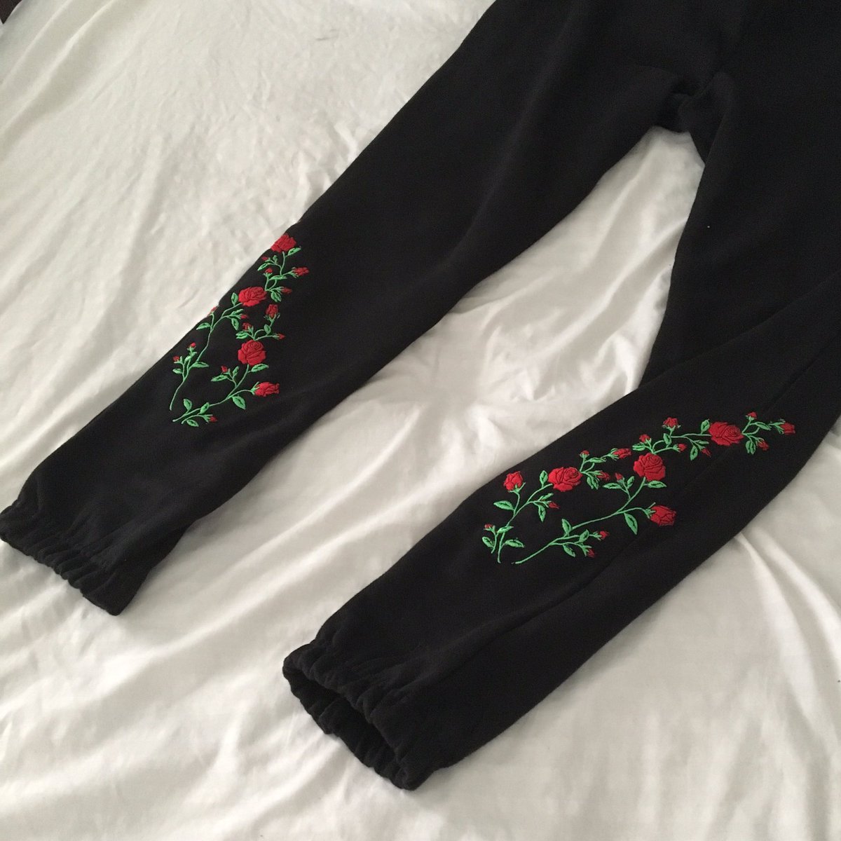 KareemKourouma's tweet photo. made some cool pants the other day https://t.co/nxObAysA6D
