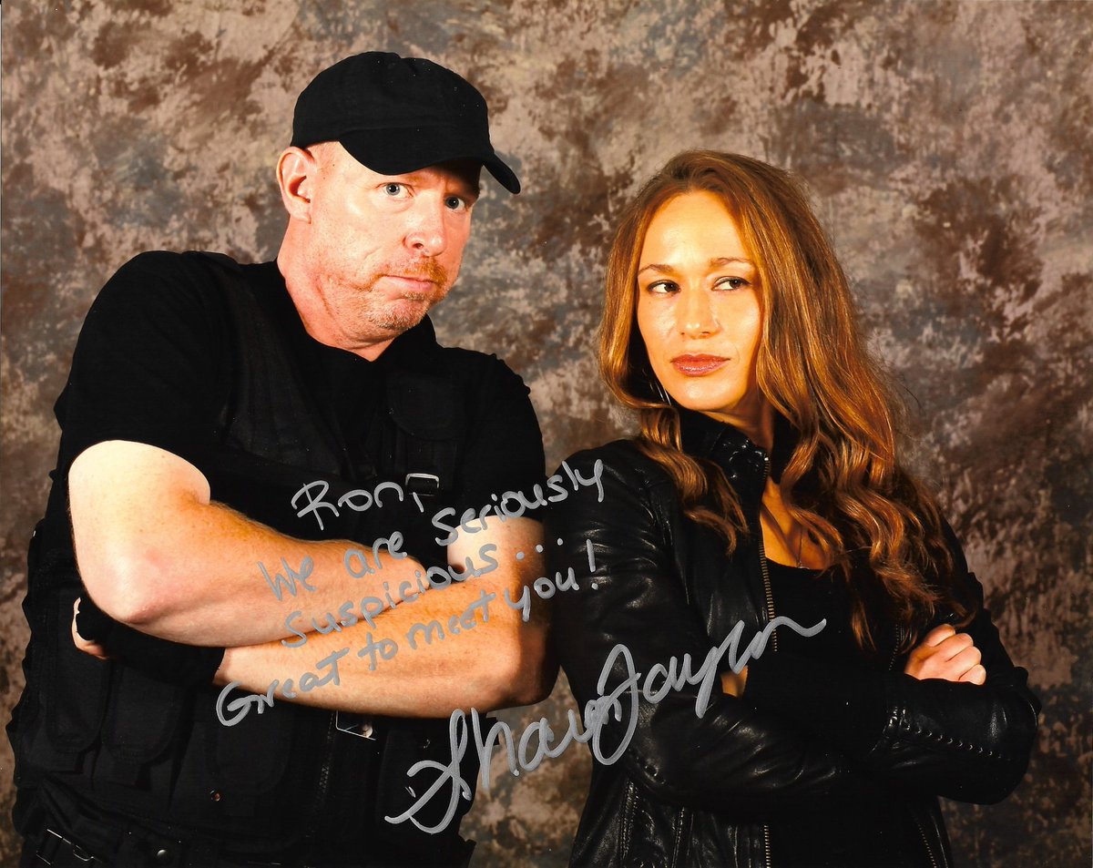 ronfrancis32's tweet photo. #GateconTH16 with the lovely and talented @SharonCTaylor, thanks for geing so great with the fans. https://t.co/k22v2DUHYz