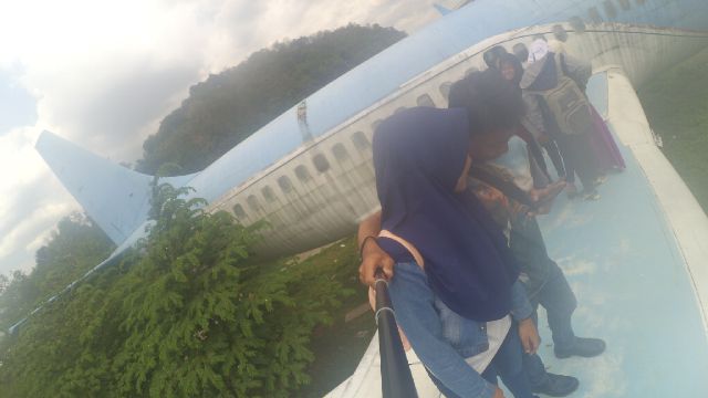 Indahfrnd_'s tweet photo. Ini loh baru yg namanya temen :D https://t.co/sWQFliq5hM