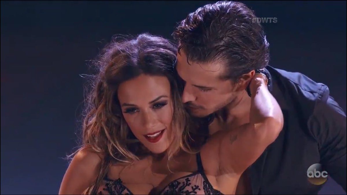 bestofgleb's tweet photo. #teamGLAMER #dwts @Gleb_Savchenko @kramergirl 🔥🔥 https://t.co/Pc5XEc6hxQ
