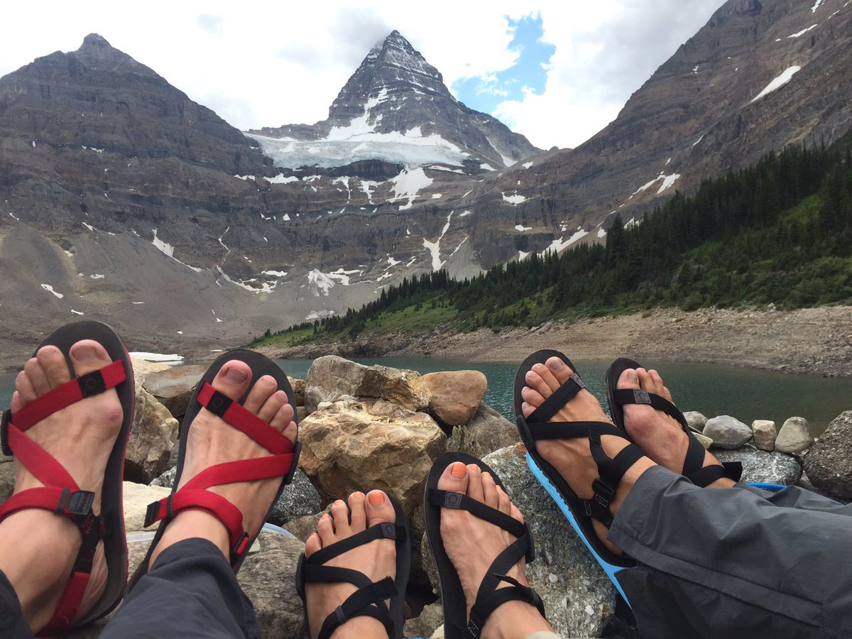 kgrebreg's tweet photo. @XeroShoes relaxing after a nice long hike. Mt Assiniboine Provincial Park (Banff). https://t.co/s7wCvnyITn