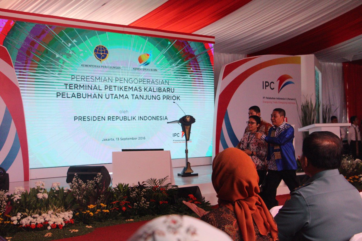 indonesiaport's tweet photo. 13/9 #NPCT1 Terminal Petikemas Kalibaru Pelabuhan Utama Tanjung Priok segera diresmikan o/ presiden Ri @jokowi https://t.co/x9WUKF0MN2