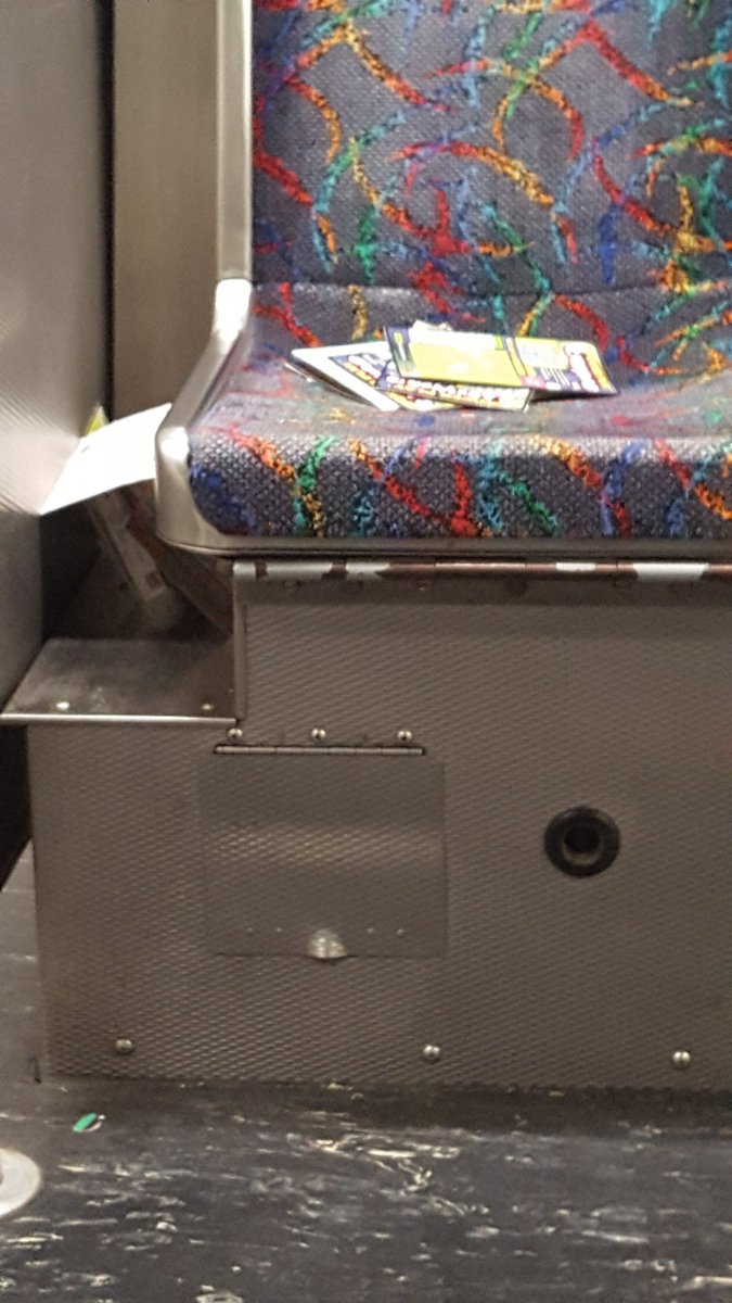 FatEfron's tweet photo. Lady luck was not on Mickey's side tonight #RedLineAdventures https://t.co/6VIIUYeolf