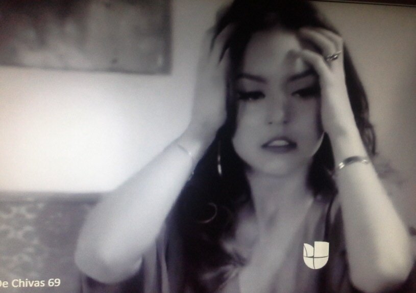 hcarog11's tweet photo. Maravillosa!! no me canso de decirlo talento innato. 
Tienes un don único! Aplausos de pie😍 @Anboy88 👏👏👏👑 https://t.co/WZA9VUAvEM