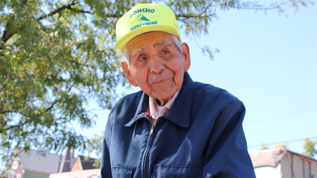 FOX5Vegas's tweet photo. HEART WARMING: Internet raises cool $200k for 89-year-old popsicle man >> https://t.co/T0ftUsWG7d https://t.co/kk3vZJnQt8