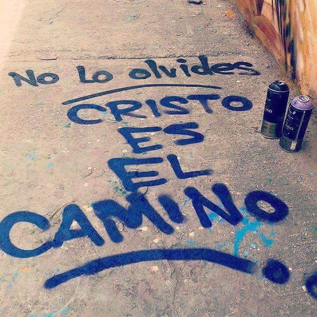 ederortega238's tweet photo. soy de los locos q sigue al salvador del mundo ♥YESHUA♥ #MISANADOR #MISALVADOR https://t.co/fcOj6BC3rP