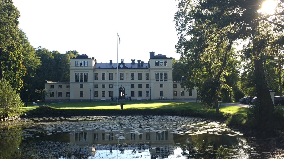 SeanBicknell's tweet photo. A beautiful morning and an awesome venue for this years #VNUG event. @XYPROTechnology #tokenisation #security https://t.co/f0R5ufCYHo