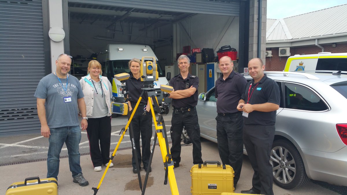 pglsurvey's tweet image. Another Happy Customer @Cumbriapolice taking delivery of their @TopconPID DS Total Station &amp;amp; Hiper SR #GNSS #survey