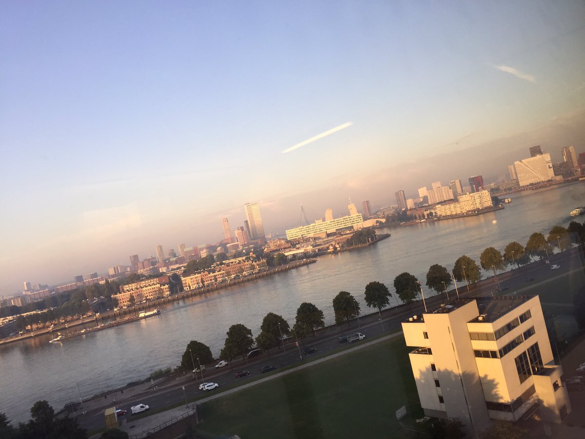 smitspatrick's tweet photo. View for today! #heijmans #skyline #rotterdam #maaspoort #lovemyjob https://t.co/QembTIaQiG