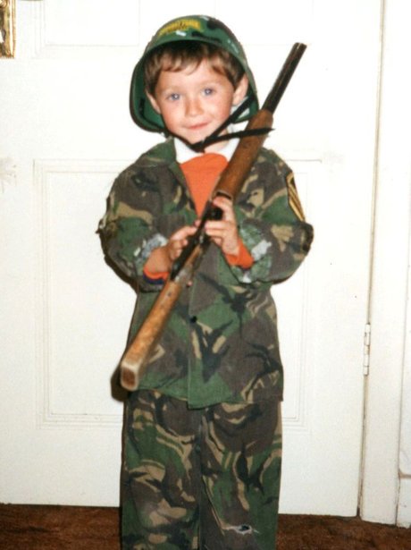 0broccoli's tweet photo. Happy Happy Happy Happy Happy 23th Birthday Niall! Love ya! #HappyBirthdayNiall https://t.co/sbvzMI8owV