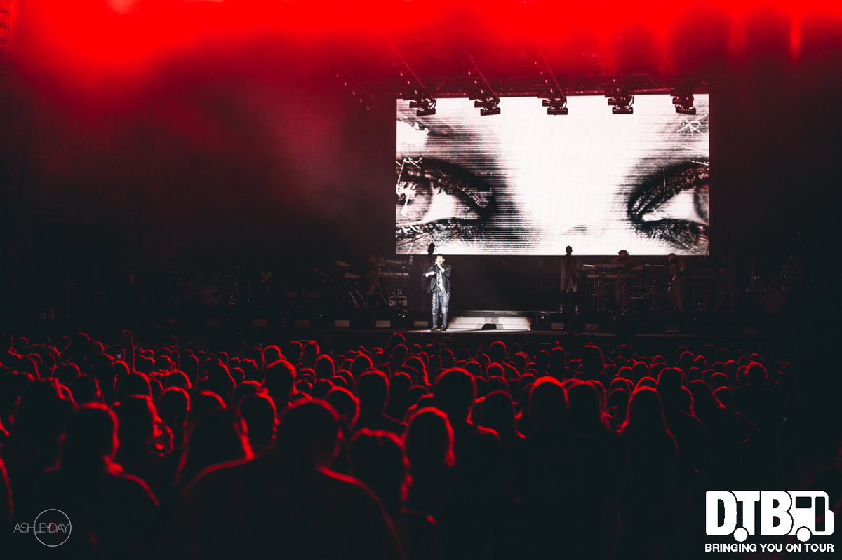 DigitalTourBus's tweet photo. Check out our sick photos of @nickjonas from the #FutureNowTour at https://t.co/5caN0rRJTY 

(📷 @ashleyday_) https://t.co/lsZPjjaNzn