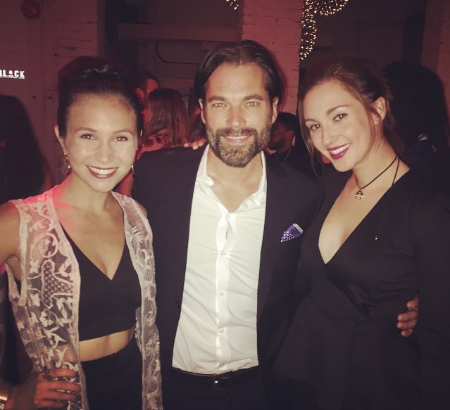 WayhaughtBr's tweet photo. omg omg too much for my heart <3<3<3 we miss our #TeamDoc and #TeamWayHaught <3 #WynonnaEarp https://t.co/AvB7E9qFV9