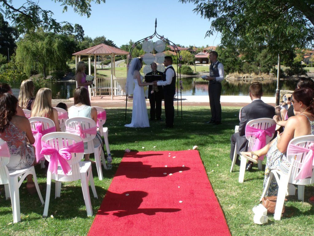 CelebrantPerth's tweet photo. #WeddingsPerth, #perthbrides, #Perthweddingphotographer, #Weddings, #VintageWedding, #SwanValleyWeddings, #Perth https://t.co/wX1lR8QxDJ