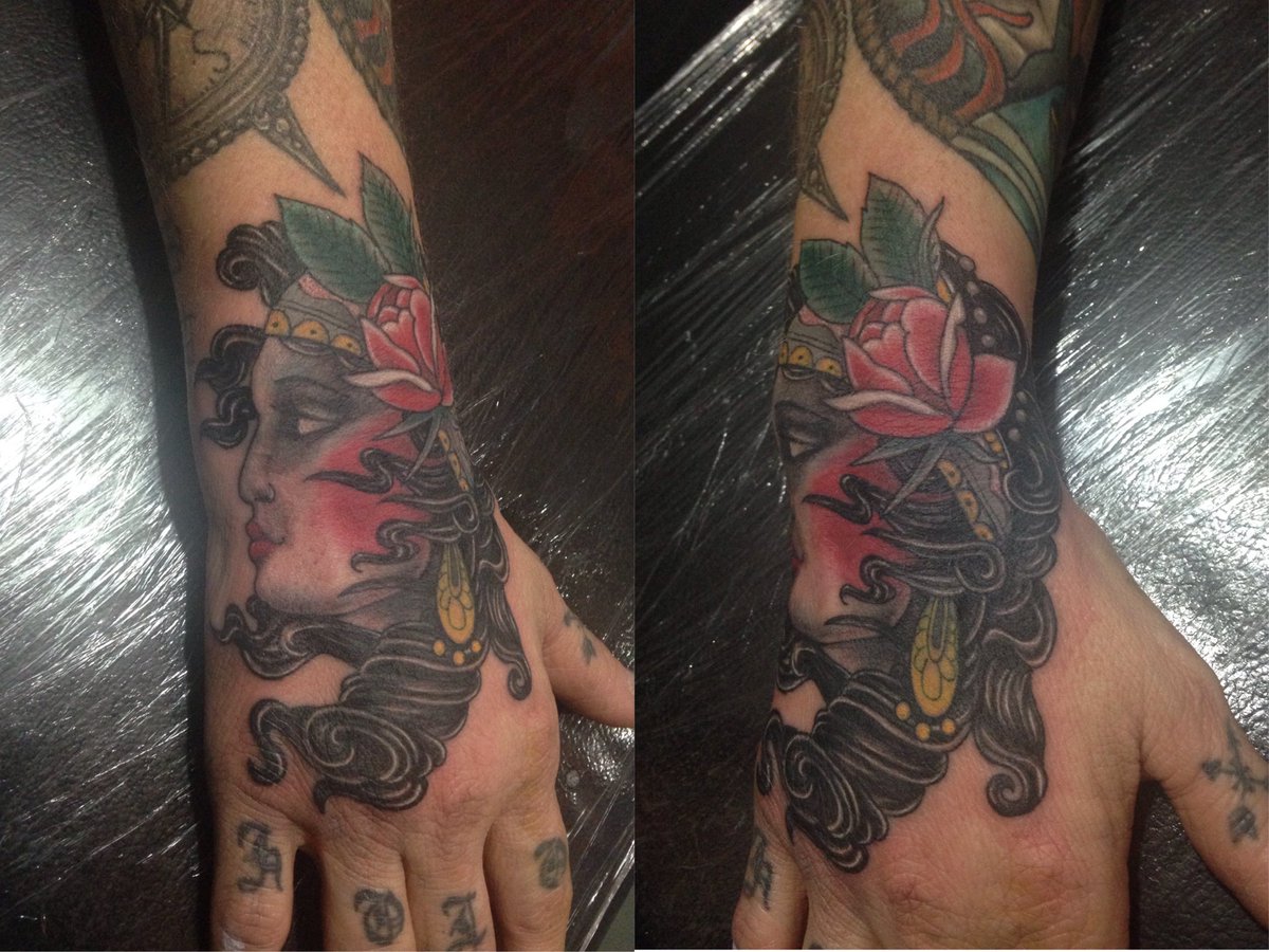 BitucaTattoo's tweet photo. https://t.co/h1dJidvCYZ