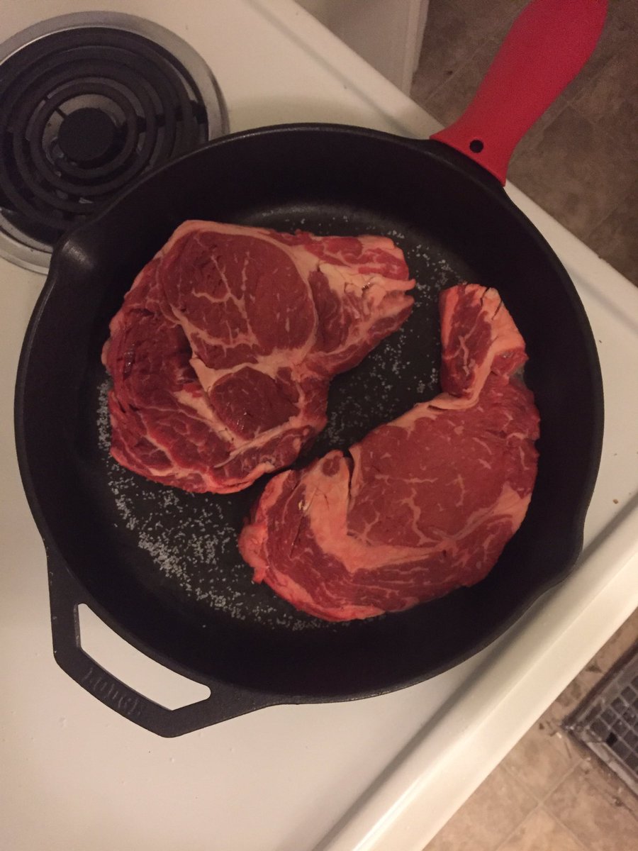 duffuff's tweet image. My night so far