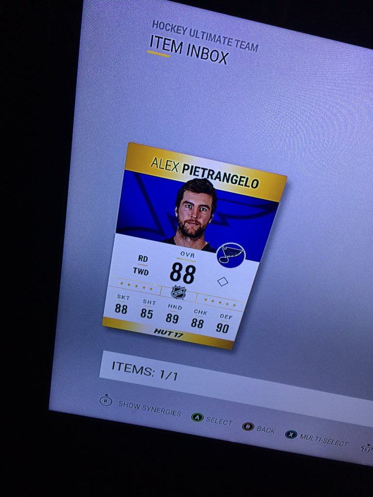 SacPreps's tweet image. Thanks @xTechGamingYT for the sick trade !! #NHL17 HUT