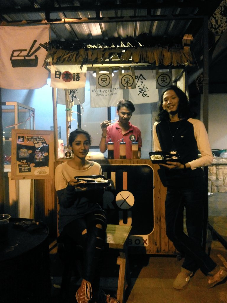 Dinner with <a href="/_jungkatjungkit/">Jungkat-Jungkit</a>  at Hiroku Bento box