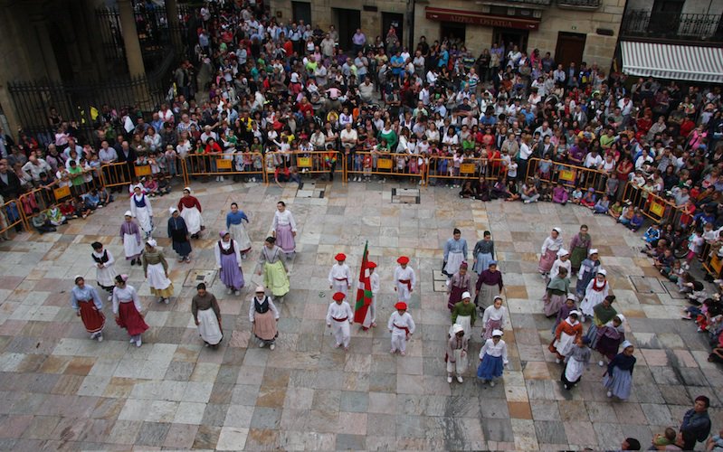 #Lezo Gaur, 19:00etan hasiko dira jaiak. oarsoaldea.hitza.eus/2016/09/13/lez…