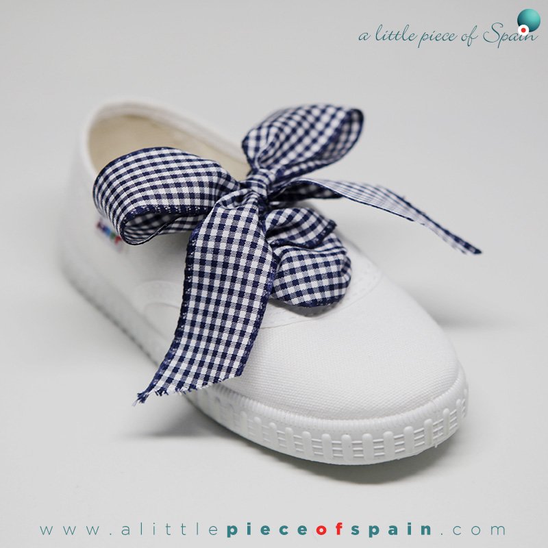 lpieceofspain's tweet photo. Bambas shoes from Spain based Lobo. Made of cotton fabric and rubber sole, these bambas are perfect all year long. https://t.co/H48822DRJ3